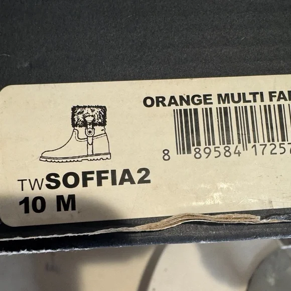 Tommy Hilfiger Soffia 2 Round Toe Tan Suede Ankle Boots Faux Fur Lined size 10 - Picture 8 of 8